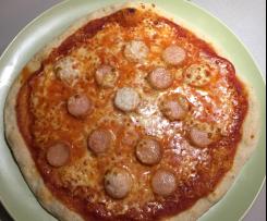 Pizza würstel e scamorza