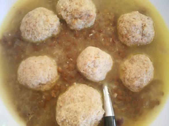 Zuppa di lenticchie e polpette