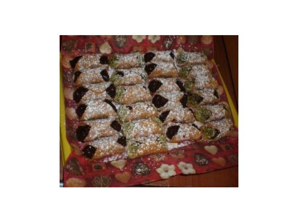 CANNOLI SICILIANI AL CIOCCOLATO E PISTACCHIO - APEMAIA31 -
