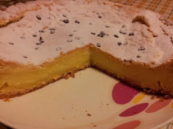 Torta della nonna alla crema di vaniglia