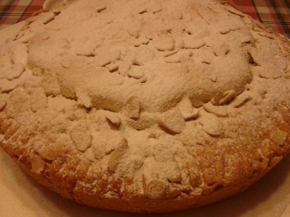 Pestytorta alla Mammarta (ovvero come riciclare la glassa della colomba ed essere felici...)