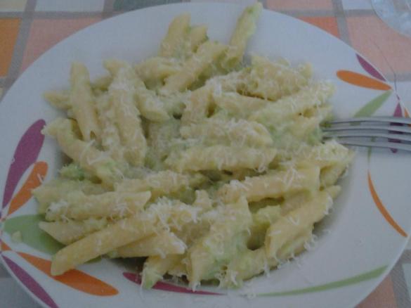 Penne con crema di zucchine